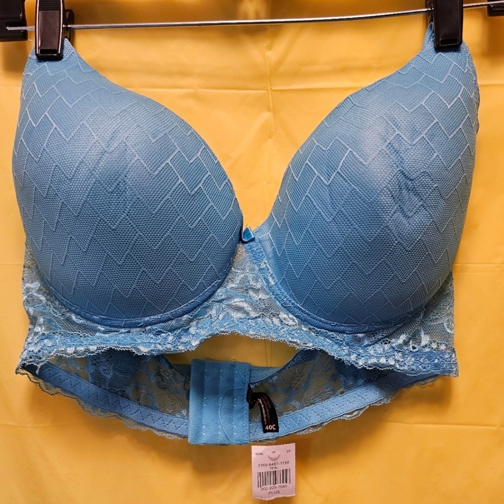 BLACK FUCHSIA woman's blue lace bra 40C